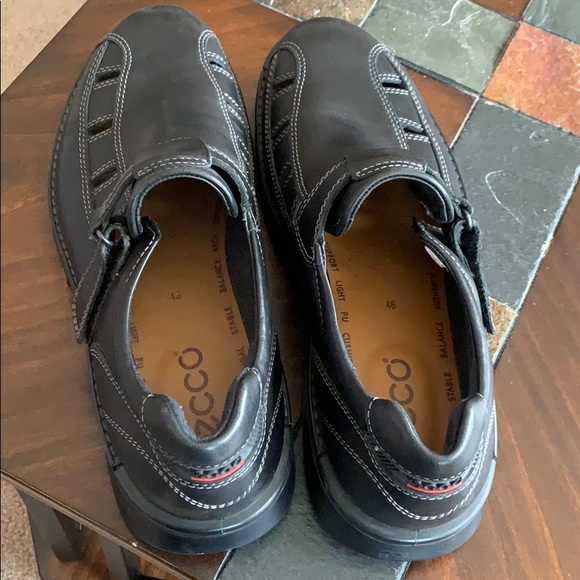 Ecco size 12. Excellent condition
